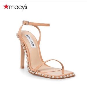 Meet your Posher, Funmi